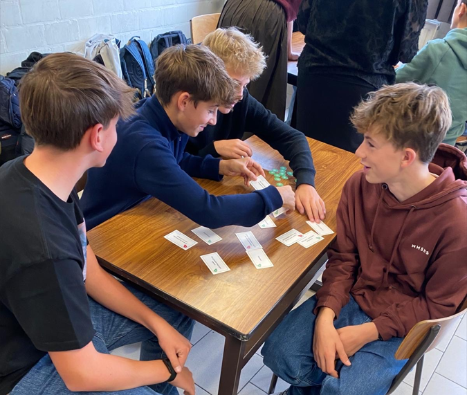 Het leven is geen bordspel.