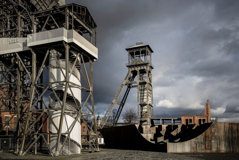 De C-MINE-site in Genk op de beschermde mijngebouwen van Winterslag.