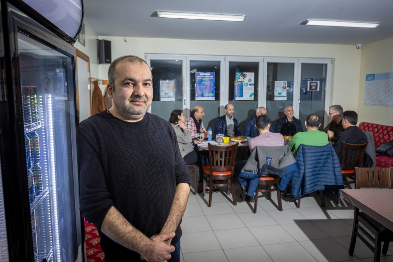 Abdullah Baloglu uit Mol organiseert hulpacties voor de slachtoffers van de aardbeving in Turkije en Syrië.