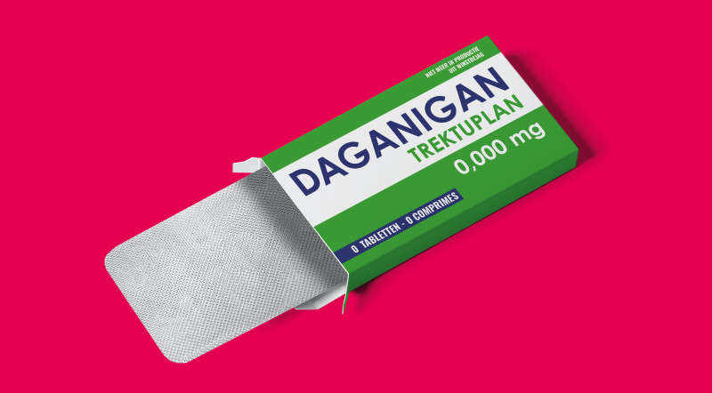 Satirische afbeelding van doosje geneesmiddel met opschrift Daganigaan Trektuwplan
