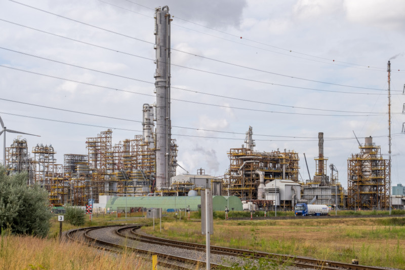 Werf van Borealis in de Waaslandhaven Antwerpse Haven in Kallo