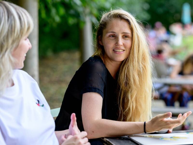 Elisabeth Van Lierop en Eline Goethals