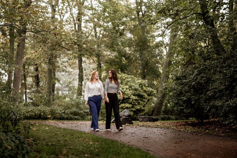 Sarah Denoo en Elly Moenaert, gezondheidsconsulenten bij CM voor West-Vlaanderen