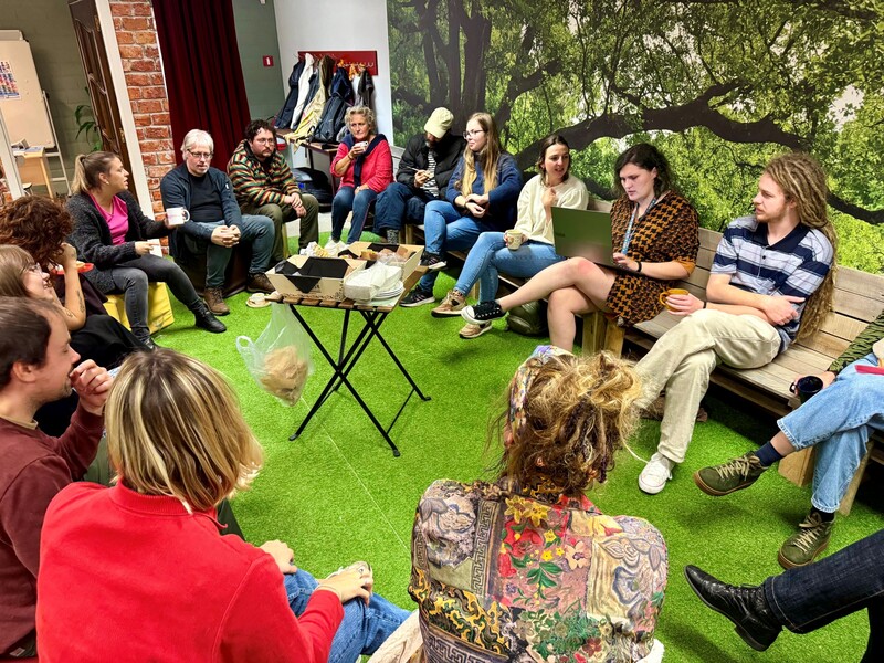 Deelnemers aan het inleefatelier 'Iedereen gelijk in de wijk' 