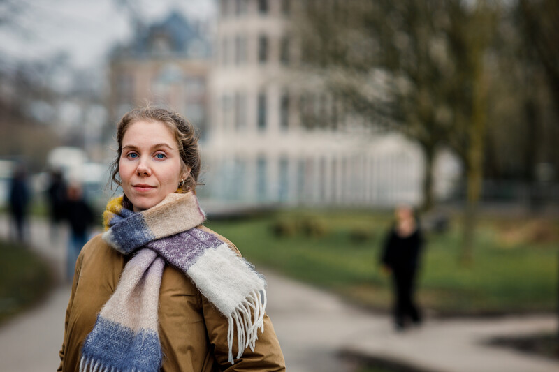 portretfoto van Julie Vanderleyden op de VUB-campus
